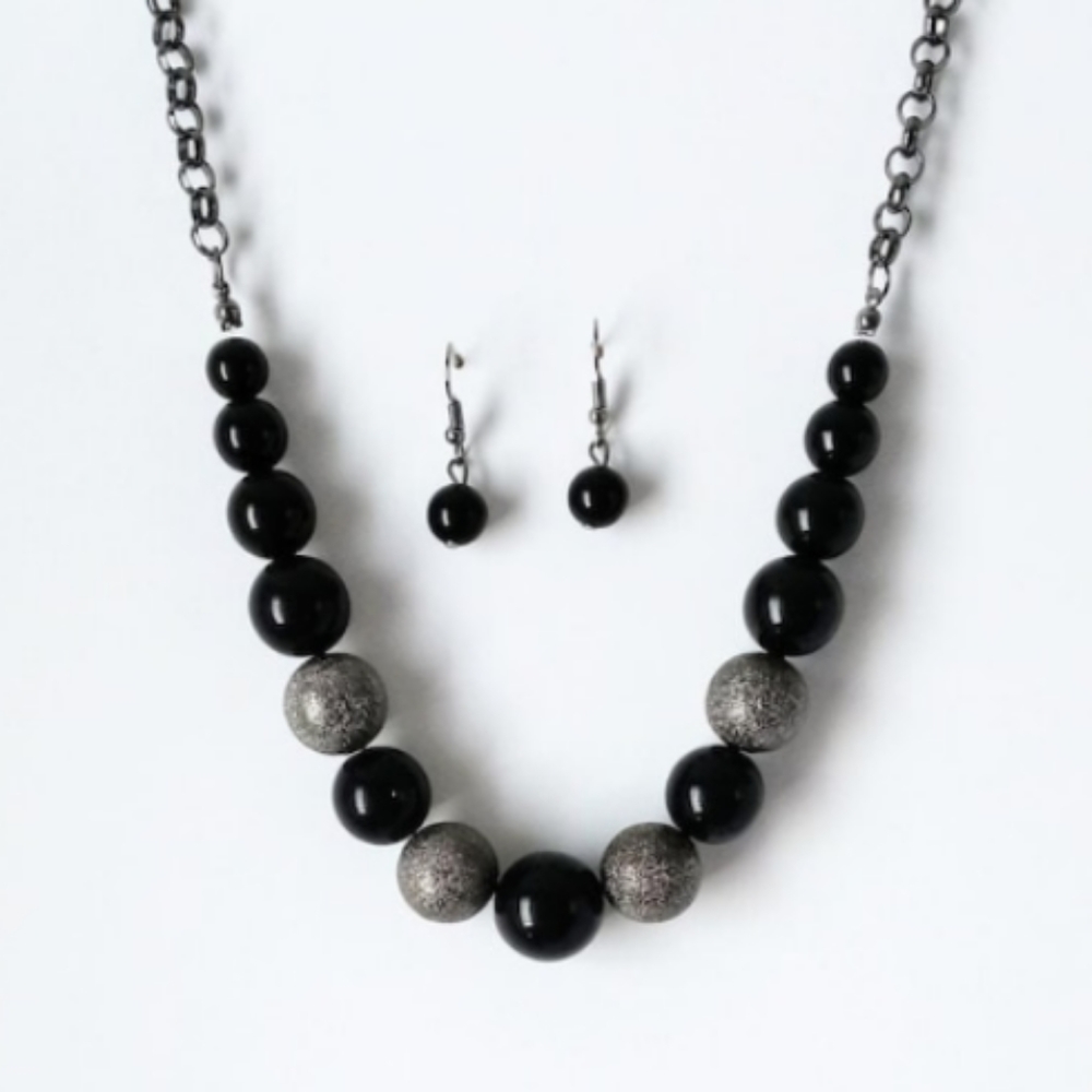 Black beaded Necklace - Gray Sparkle Beads Necklace- by Paparazzi